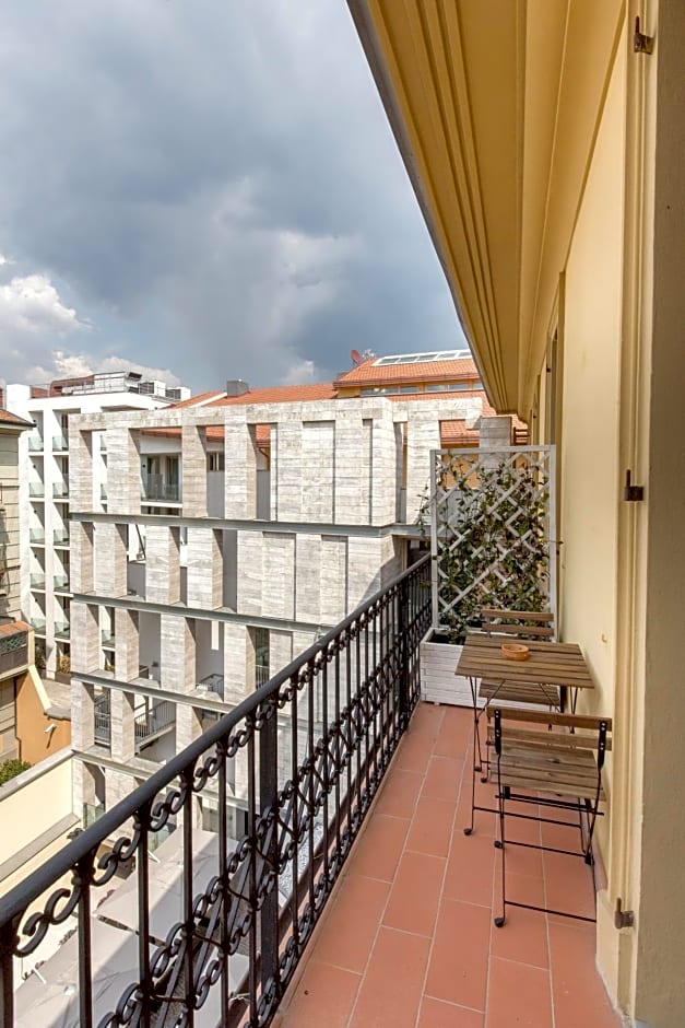 Apollo Guest House