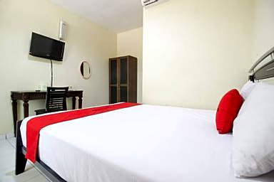 RedDoorz near RS Sarjito Yogyakarta 2