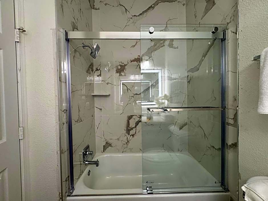 Athens Hotel & Suites