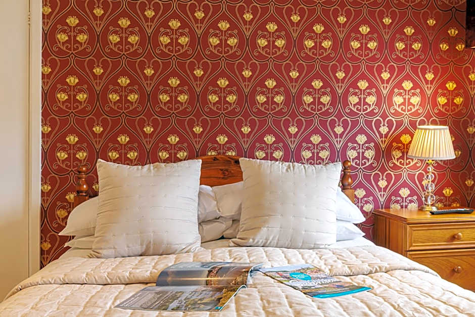 Blacksmiths Arms Inn