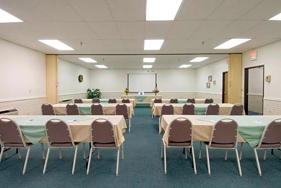 Americas Best Value Inn Torrington