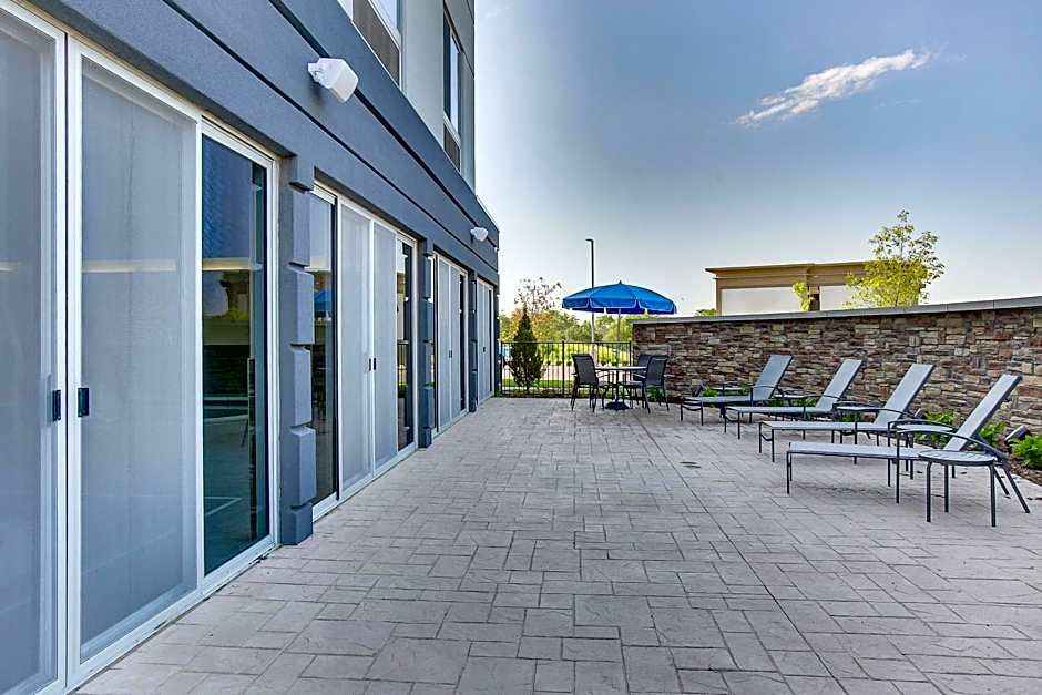 Fairfield Inn & Suites by Marriott Wichita East