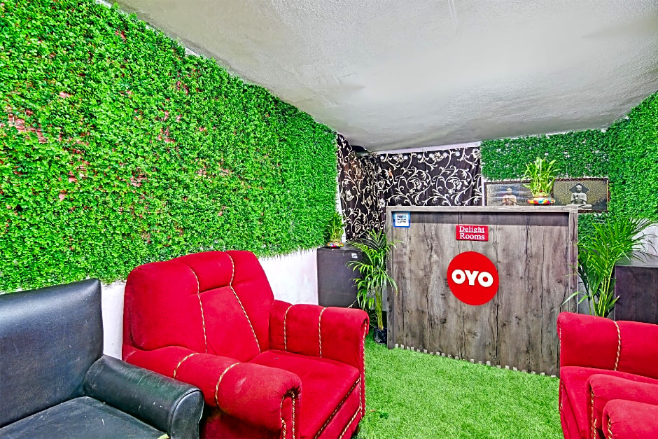 OYO Flagship Delight Hotel & Homes