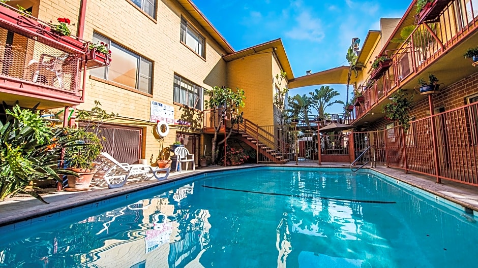 Hollywood Downtowner Inn – Hollywood, CA