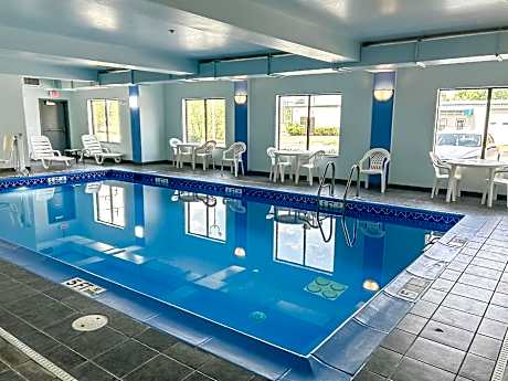 Comfort Inn & Suites Cambridge