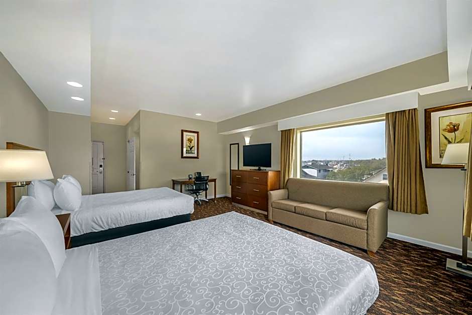 Best Western Plus Northwoods Inn