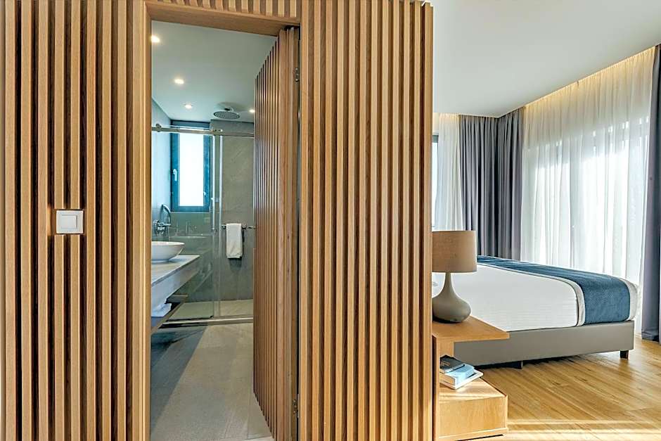 Glyfada Riviera Hotel