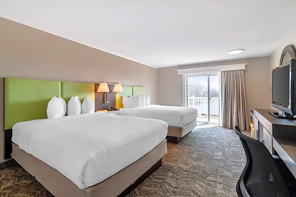 Ogunquit River Inn & Suites