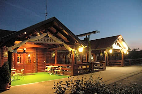 One-Bedroom Chalet with Sauna