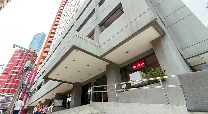 RedDoorz at Bel Air Soho Suites Makati City
