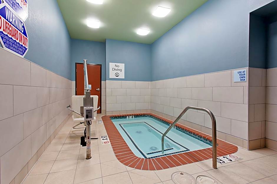 Holiday Inn Express Oakland Airport By IHG