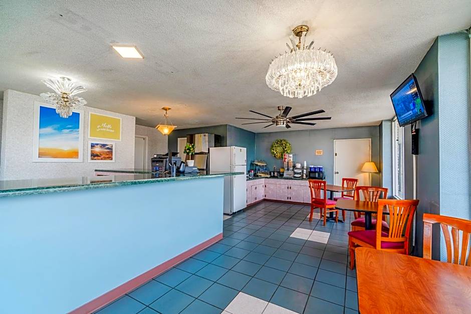 Ozark Junction mountain view by OYO