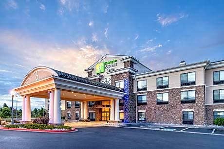 Holiday Inn Express - Colorado Springs - First & Main By IHG