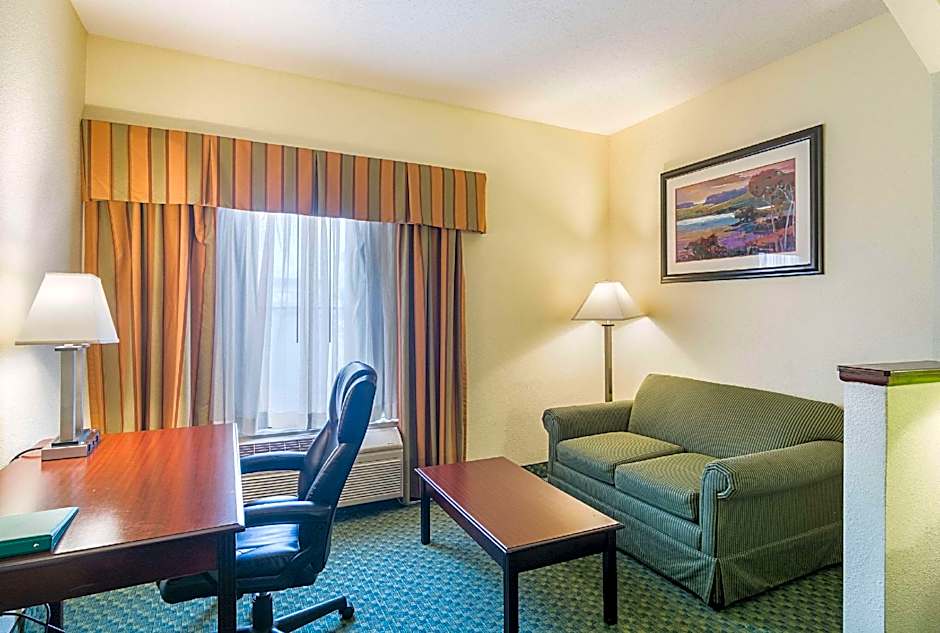 Quality Inn & Suites near I-80 and I-294