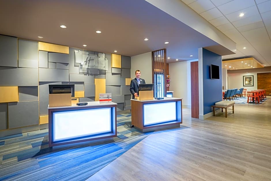 Holiday Inn Express & Suites Ft. Washington - Philadelphia By IHG