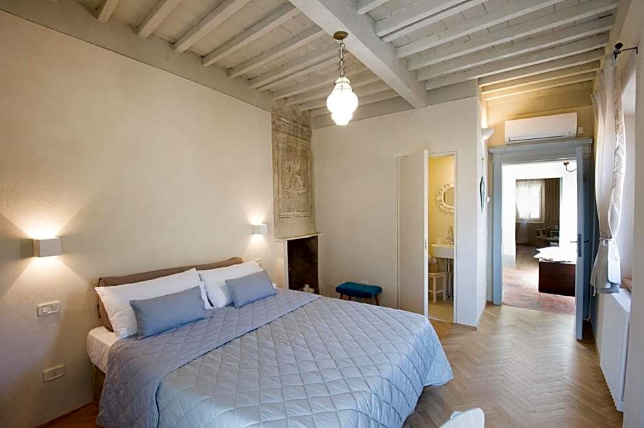 Il Piccolo Cavour Charming House B&B