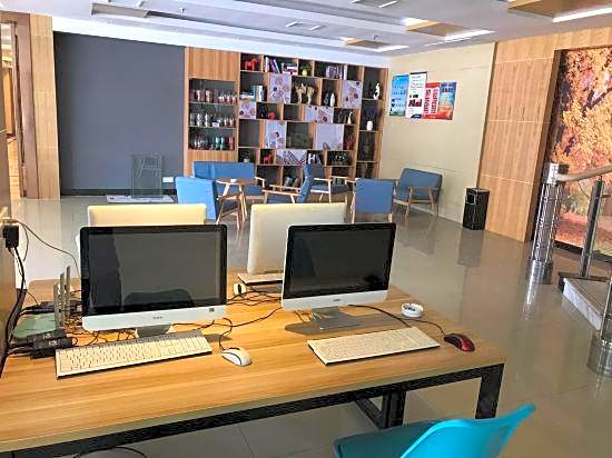 Junyi Select Hotel (Ningbo Modern Mall Store)