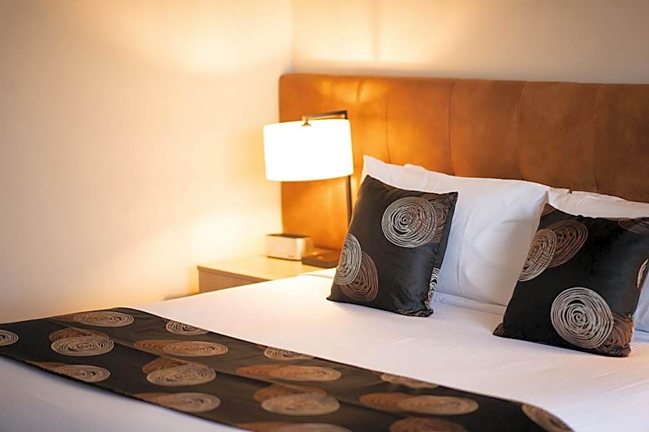 Comfort Hotel Adelaide Meridien