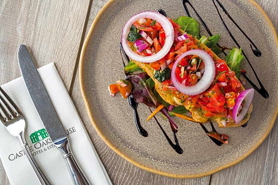 Castle Oaks House Hotel