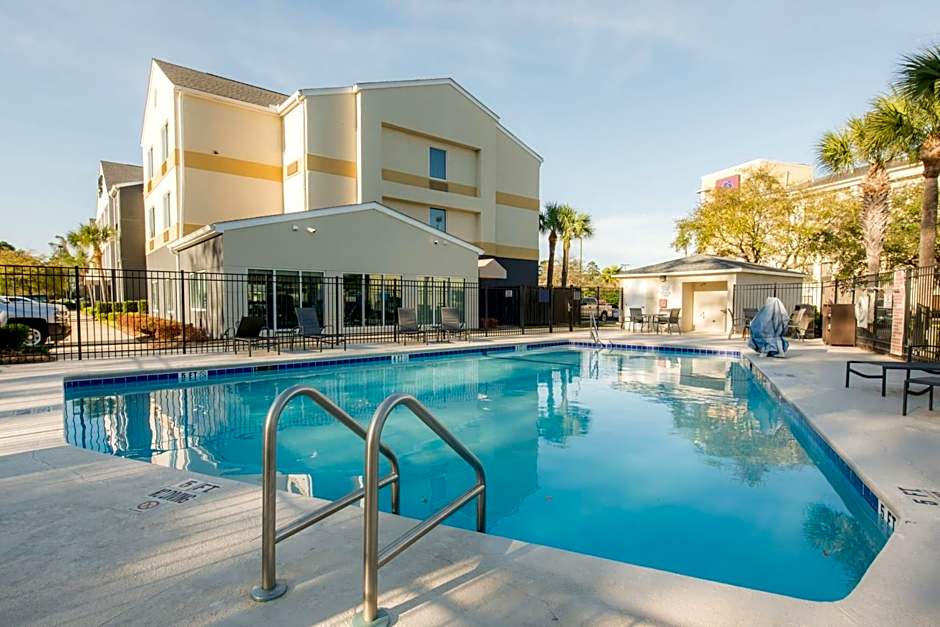 Fairfield Inn & Suites by Marriott Brunswick