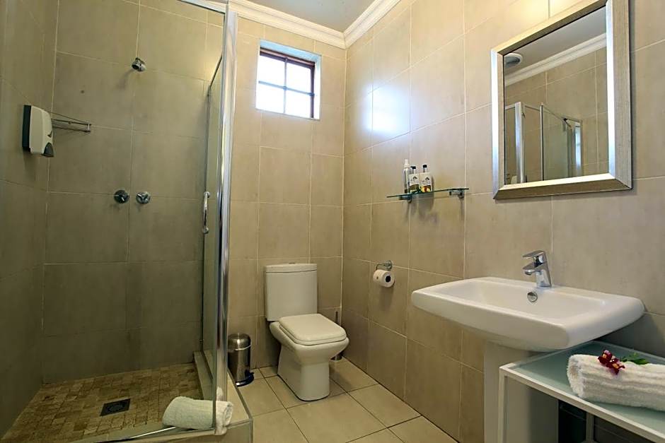 Celtis Country Lodge & Restaurant