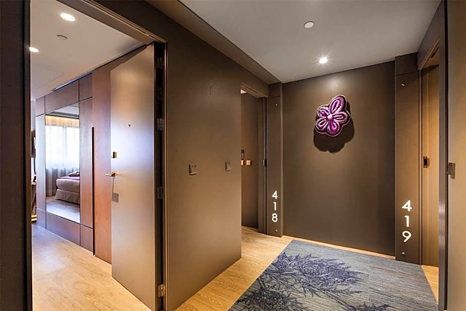 Barcelo Emperatriz Hotel