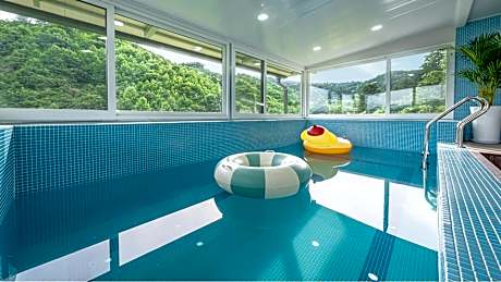Gapyeong Nomadrium poolvilla Pension