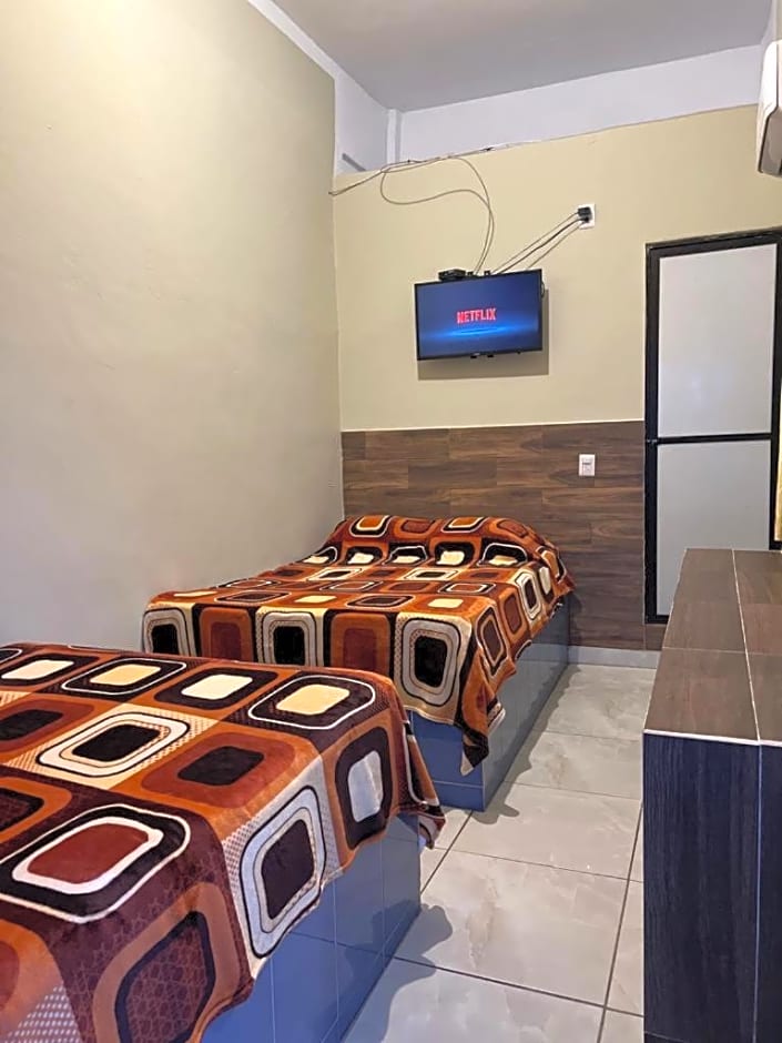 Hotel MARU Pool & Events