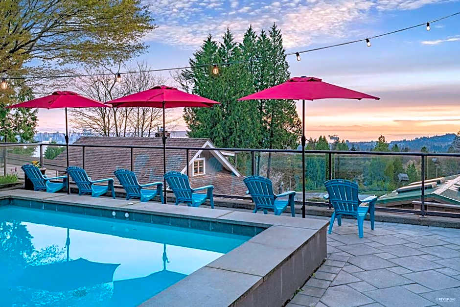 The Lions Self Contained Suite, Shared Pool, Hot Tub, Views