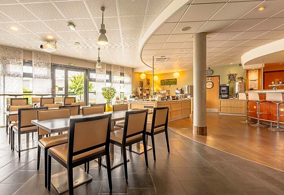 B&B HOTEL Calais Terminal Cité Europe 4 étoiles