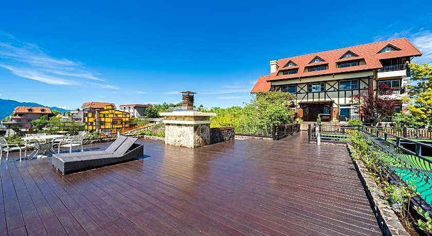 Egmont Mountain House