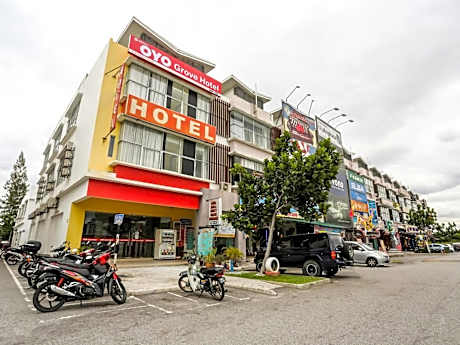 OYO 89583 Grove Hotel