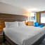 Holiday Inn Express & Suites Ludington