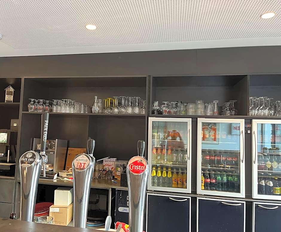 MAISON de VACANCES Bouillon 30 personnes