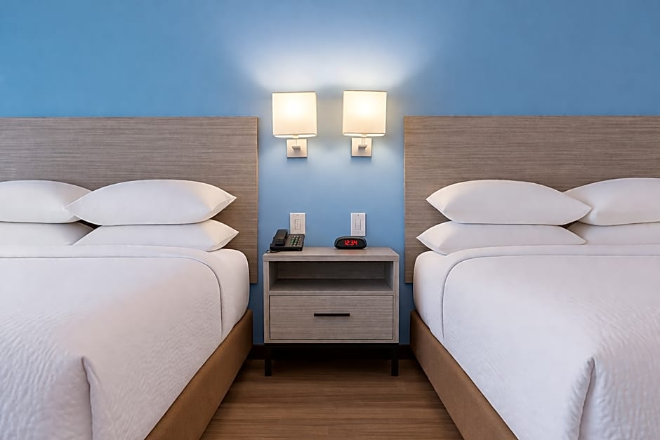 Signature Stay Inn and Suites