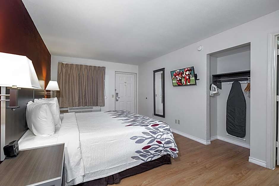 Red Roof Inn Houston North - FM1960 & I-45