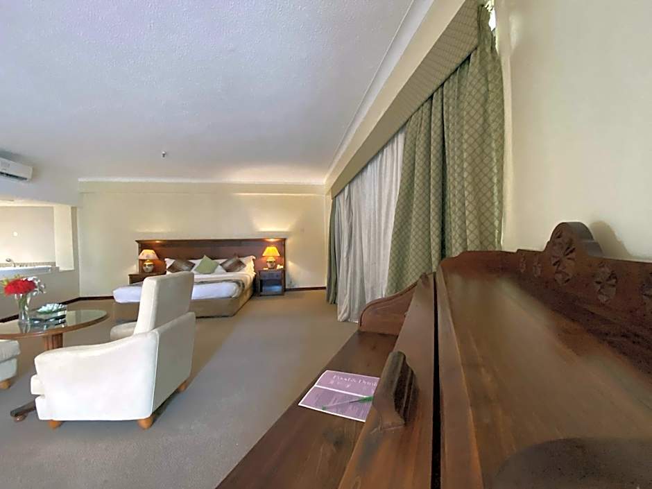 Golden Tulip Dar Es Salaam