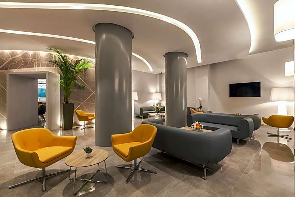 Blue Lagoon City Hotel