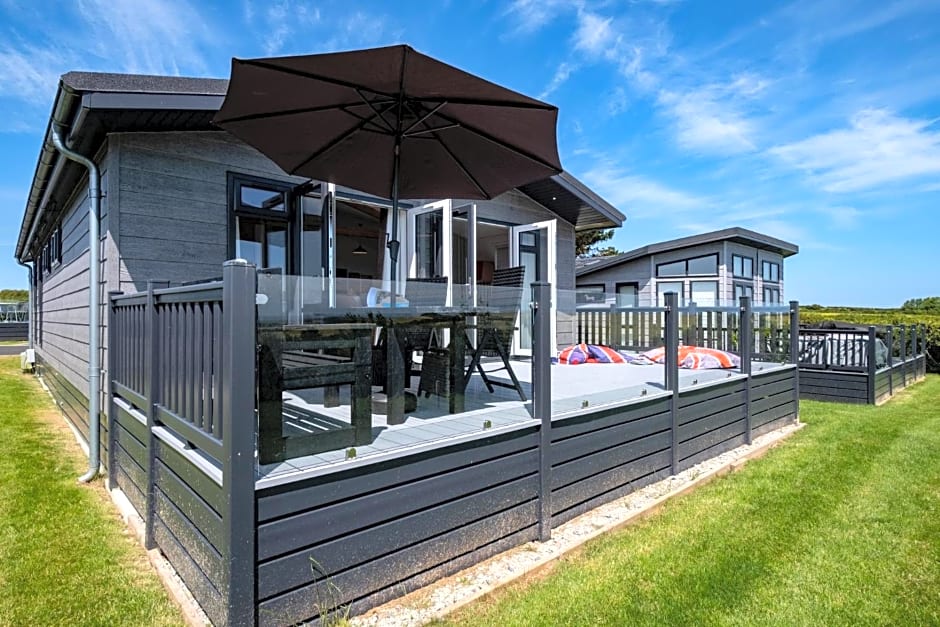Edge of Padstow, 2 bedroom luxury lodge