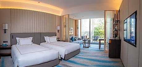 Courtyard Twin Room with Balcony