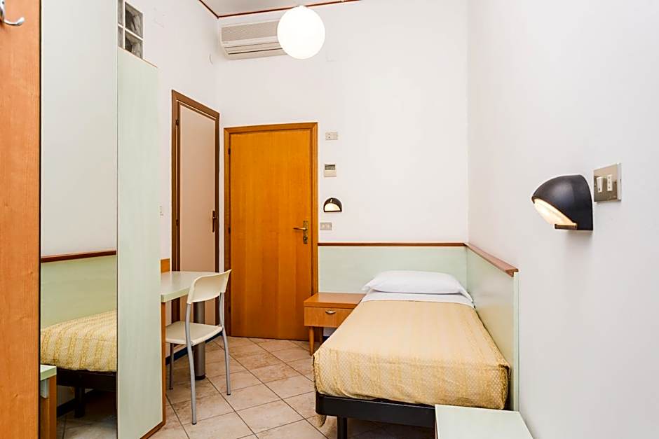 Hotel Parini