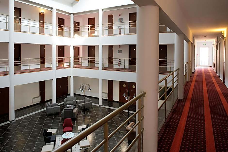 L'EPI HOTEL