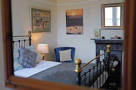 King-Ensuite-Garden View-Longleat View