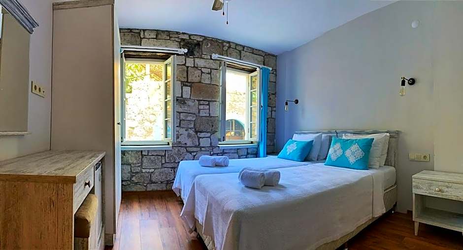 Oberj d'Azur Alacatı