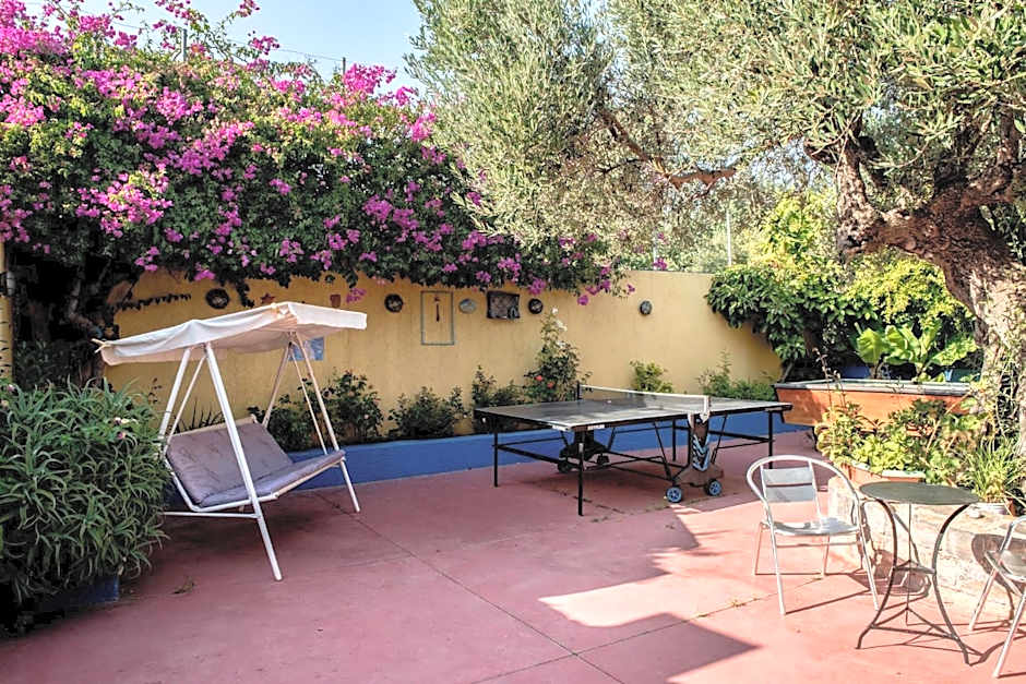 Mirabella Apartments