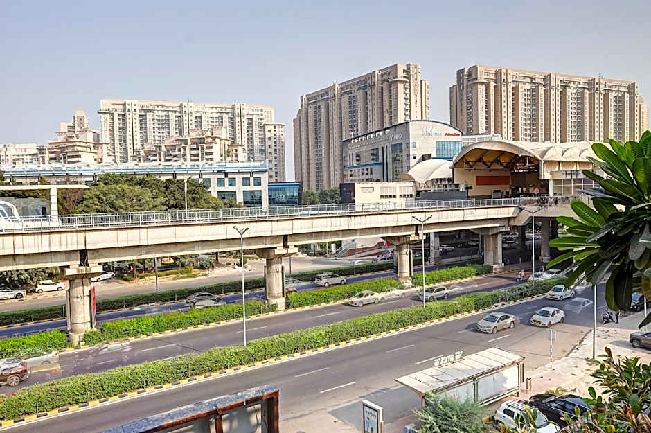 Hotel 91 Golf Course Road