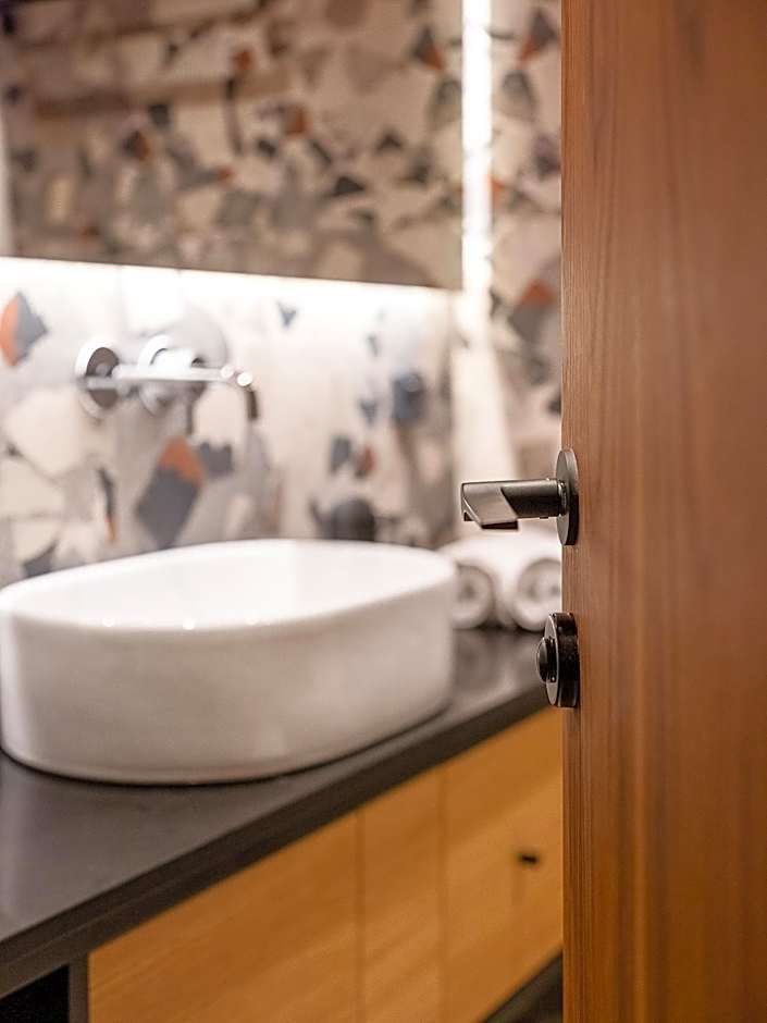 3 Pines Design Living