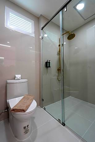6-Bed Female Dormitory Room