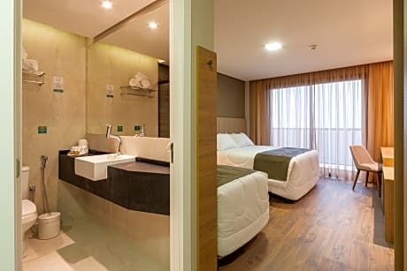 Super Deluxe (3 adults)