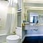 OYO Hotel Dundee By Crystal Lake